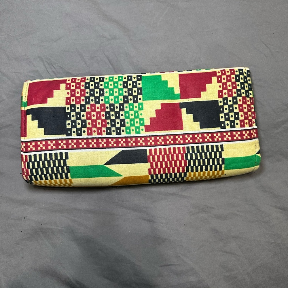 Multi Color Clutch - Picture 3 of 3